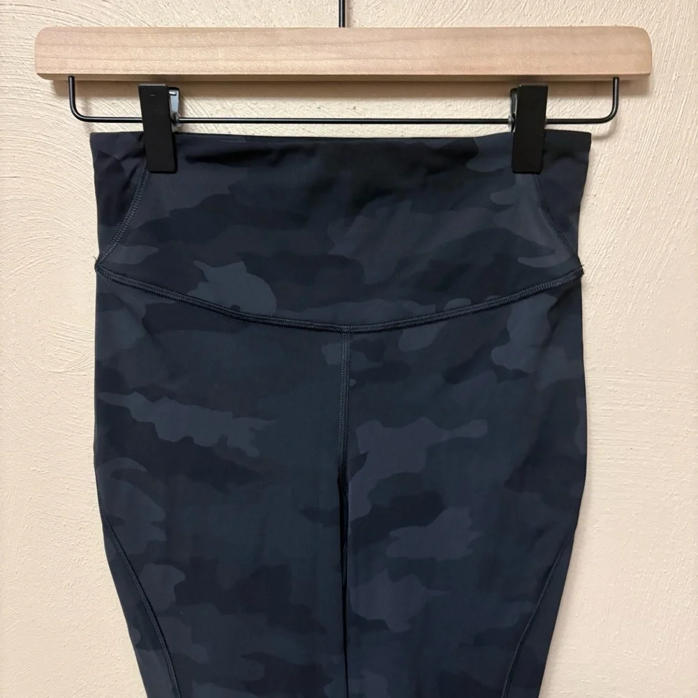 Lululemon Base Pace High-Rise Running Tight 25